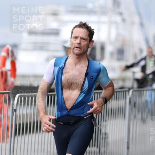 16.08.2026 - KN Förde Triathlon 2026 Antke Förster http://msf.ph/oto/10005469 16.08.2026 11:56:51 Laufen  meine-sportfotos.de