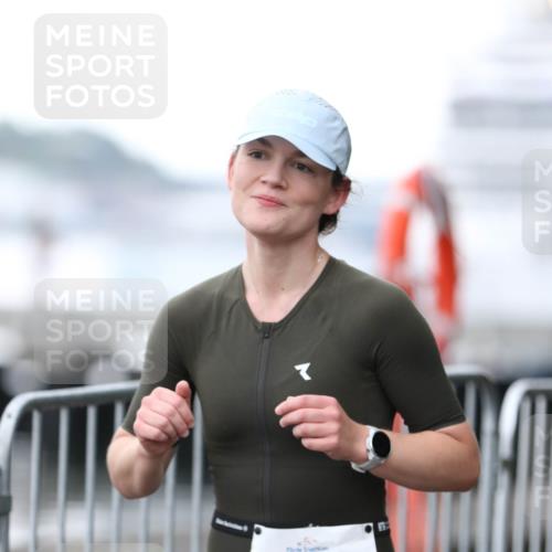 16.08.2026 - KN Förde Triathlon 2026 Antke Förster http://msf.ph/oto/10005472 16.08.2026 10:17:18 Laufen 130 meine-sportfotos.de