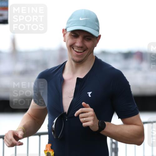16.08.2026 - KN Förde Triathlon 2026 Antke Förster http://msf.ph/oto/10005506 16.08.2026 13:41:05 Laufen 2026, 196, 0 meine-sportfotos.de