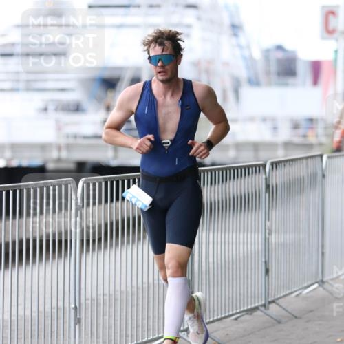 16.08.2026 - KN Förde Triathlon 2026 Antke Förster http://msf.ph/oto/10005514 16.08.2026 13:41:08 Laufen  meine-sportfotos.de