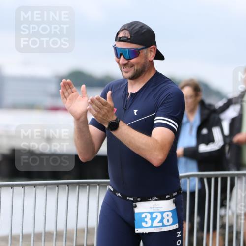 16.08.2026 - KN Förde Triathlon 2026 Antke Förster http://msf.ph/oto/10005525 16.08.2026 11:57:07 Laufen 328 meine-sportfotos.de