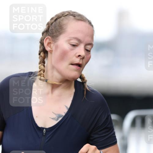 16.08.2026 - KN Förde Triathlon 2026 Antke Förster http://msf.ph/oto/10005540 16.08.2026 10:17:38 Laufen 15 meine-sportfotos.de