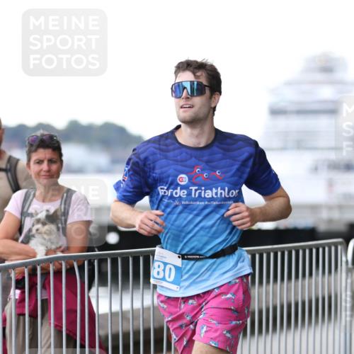 16.08.2026 - KN Förde Triathlon 2026 Antke Förster http://msf.ph/oto/10005598 16.08.2026 13:41:47 Laufen 80 meine-sportfotos.de