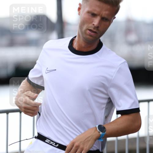 16.08.2026 - KN Förde Triathlon 2026 Antke Förster http://msf.ph/oto/10005654 16.08.2026 13:42:07 Laufen 2 meine-sportfotos.de