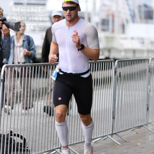 16.08.2026 - KN Förde Triathlon 2026 Antke Förster http://msf.ph/oto/10005713 16.08.2026 11:57:58 Laufen  meine-sportfotos.de