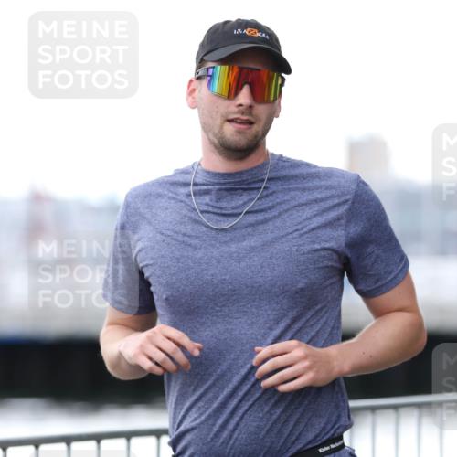 16.08.2026 - KN Förde Triathlon 2026 Antke Förster http://msf.ph/oto/10005742 16.08.2026 13:42:45 Laufen 631 meine-sportfotos.de