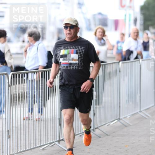 16.08.2026 - KN Förde Triathlon 2026 Antke Förster http://msf.ph/oto/10005758 16.08.2026 13:42:49 Laufen  meine-sportfotos.de