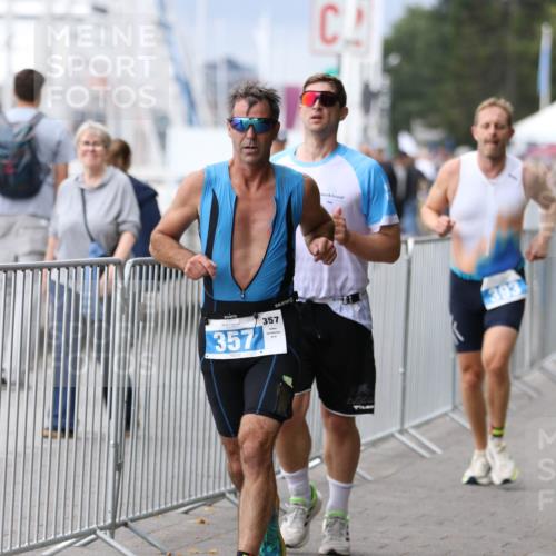16.08.2026 - KN Förde Triathlon 2026 Antke Förster http://msf.ph/oto/10005785 16.08.2026 11:58:19 Laufen 357, 357 meine-sportfotos.de