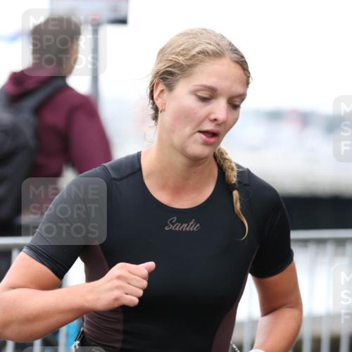 16.08.2026 - KN Förde Triathlon 2026 Antke Förster http://msf.ph/oto/10005836 16.08.2026 10:18:45 Laufen  meine-sportfotos.de