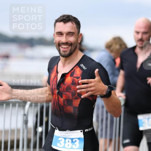 16.08.2026 - KN Förde Triathlon 2026 Antke Förster http://msf.ph/oto/10005853 16.08.2026 11:58:32 Laufen 383, 2, 1, 134 meine-sportfotos.de