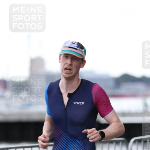 16.08.2026 - KN Förde Triathlon 2026 Antke Förster http://msf.ph/oto/10005882 16.08.2026 13:43:36 Laufen 509 meine-sportfotos.de