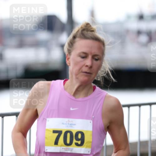 16.08.2026 - KN Förde Triathlon 2026 Antke Förster http://msf.ph/oto/10005910 16.08.2026 13:43:45 Laufen 709 meine-sportfotos.de