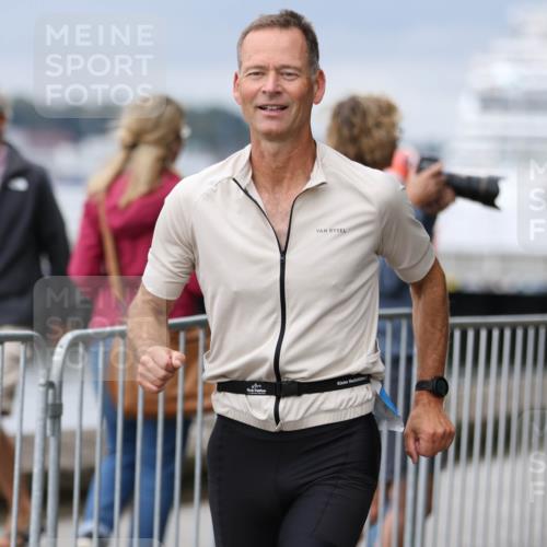 16.08.2026 - KN Förde Triathlon 2026 Antke Förster http://msf.ph/oto/10005921 16.08.2026 11:58:55 Laufen  meine-sportfotos.de