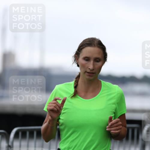 16.08.2026 - KN Förde Triathlon 2026 Antke Förster http://msf.ph/oto/10005924 16.08.2026 10:19:25 Laufen  meine-sportfotos.de