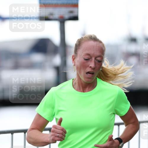 16.08.2026 - KN Förde Triathlon 2026 Antke Förster http://msf.ph/oto/10005942 16.08.2026 13:43:56 Laufen  meine-sportfotos.de