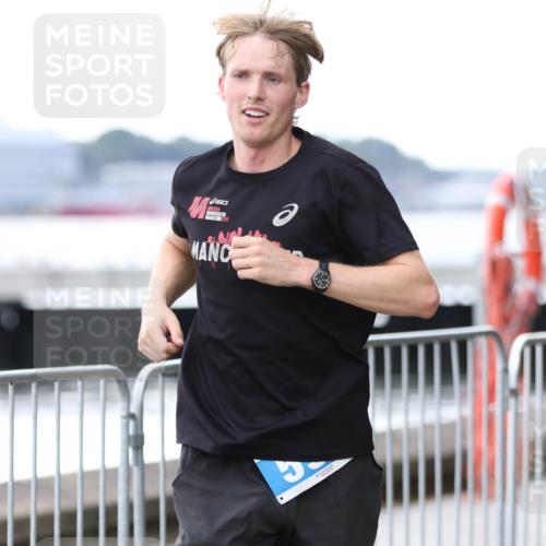 16.08.2026 - KN Förde Triathlon 2026 Antke Förster http://msf.ph/oto/10005950 16.08.2026 13:43:58 Laufen  meine-sportfotos.de