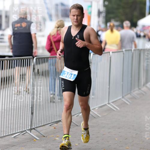 16.08.2026 - KN Förde Triathlon 2026 Antke Förster http://msf.ph/oto/10005965 16.08.2026 11:59:09 Laufen 301, 2 meine-sportfotos.de