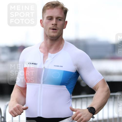 16.08.2026 - KN Förde Triathlon 2026 Antke Förster http://msf.ph/oto/10005986 16.08.2026 13:44:05 Laufen 544 meine-sportfotos.de