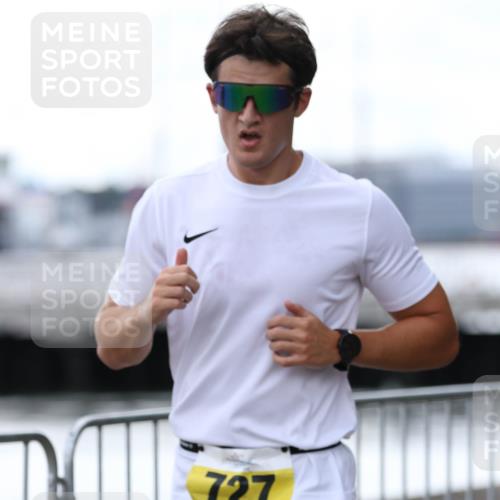 16.08.2026 - KN Förde Triathlon 2026 Antke Förster http://msf.ph/oto/10006006 16.08.2026 13:44:11 Laufen 727 meine-sportfotos.de