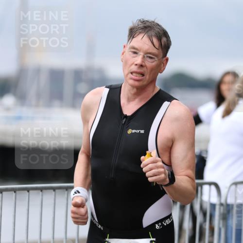 16.08.2026 - KN Förde Triathlon 2026 Antke Förster http://msf.ph/oto/10006097 16.08.2026 11:59:49 Laufen 355 meine-sportfotos.de
