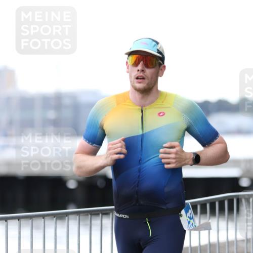16.08.2026 - KN Förde Triathlon 2026 Antke Förster http://msf.ph/oto/10006106 16.08.2026 13:44:40 Laufen  meine-sportfotos.de