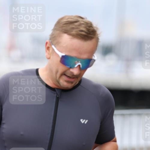 16.08.2026 - KN Förde Triathlon 2026 Antke Förster http://msf.ph/oto/10006139 16.08.2026 12:00:01 Laufen  meine-sportfotos.de