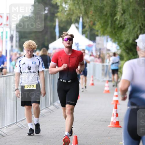 16.08.2026 - KN Förde Triathlon 2026 Antke Förster http://msf.ph/oto/10006143 16.08.2026 13:44:52 Laufen 2, 733 meine-sportfotos.de