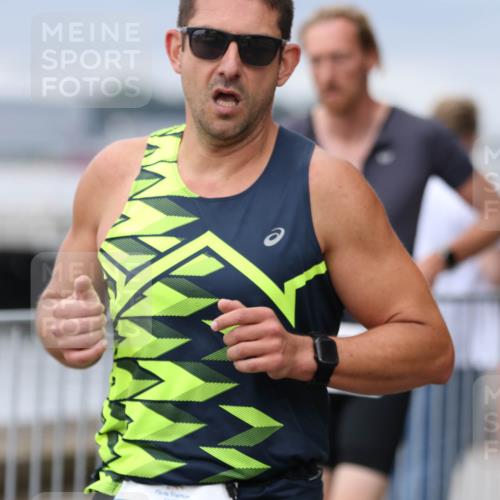 16.08.2026 - KN Förde Triathlon 2026 Antke Förster http://msf.ph/oto/10006148 16.08.2026 12:00:06 Laufen 364 meine-sportfotos.de
