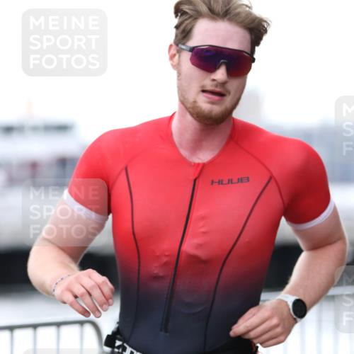 16.08.2026 - KN Förde Triathlon 2026 Antke Förster http://msf.ph/oto/10006161 16.08.2026 13:44:57 Laufen  meine-sportfotos.de