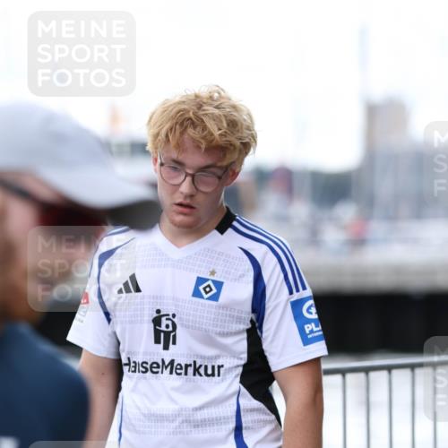 16.08.2026 - KN Förde Triathlon 2026 Antke Förster http://msf.ph/oto/10006179 16.08.2026 13:45:03 Laufen 733 meine-sportfotos.de