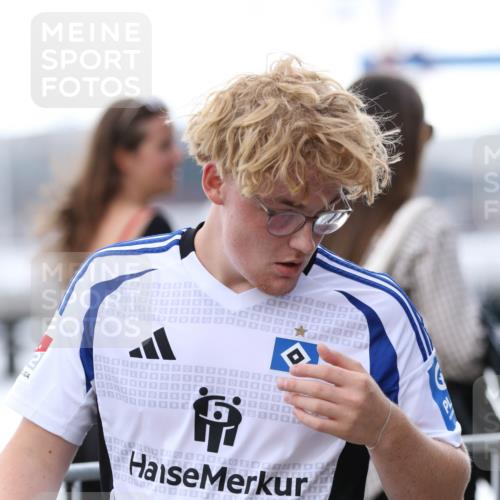 16.08.2026 - KN Förde Triathlon 2026 Antke Förster http://msf.ph/oto/10006182 16.08.2026 13:45:05 Laufen 10, 17, 1007018870186, 101001070188701887400, 200407, 2026, 733 meine-sportfotos.de