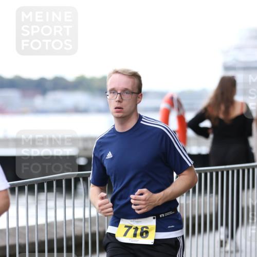 16.08.2026 - KN Förde Triathlon 2026 Antke Förster http://msf.ph/oto/10006221 16.08.2026 13:45:17 Laufen 716 meine-sportfotos.de