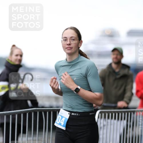 16.08.2026 - KN Förde Triathlon 2026 Antke Förster http://msf.ph/oto/10006231 16.08.2026 10:21:16 Laufen 04 meine-sportfotos.de