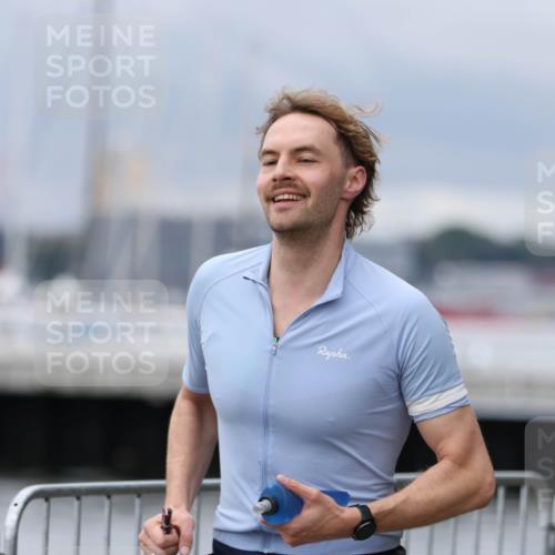 16.08.2026 - KN Förde Triathlon 2026 Antke Förster http://msf.ph/oto/10006244 16.08.2026 12:01:10 Laufen 376 meine-sportfotos.de