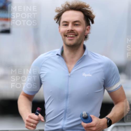 16.08.2026 - KN Förde Triathlon 2026 Antke Förster http://msf.ph/oto/10006247 16.08.2026 12:01:10 Laufen 376 meine-sportfotos.de
