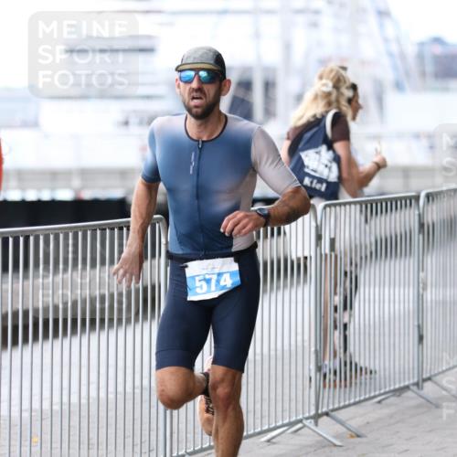 16.08.2026 - KN Förde Triathlon 2026 Antke Förster http://msf.ph/oto/10006254 16.08.2026 13:45:39 Laufen 574 meine-sportfotos.de