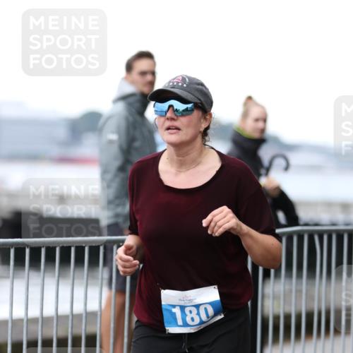 16.08.2026 - KN Förde Triathlon 2026 Antke Förster http://msf.ph/oto/10006255 16.08.2026 10:21:29 Laufen 180 meine-sportfotos.de