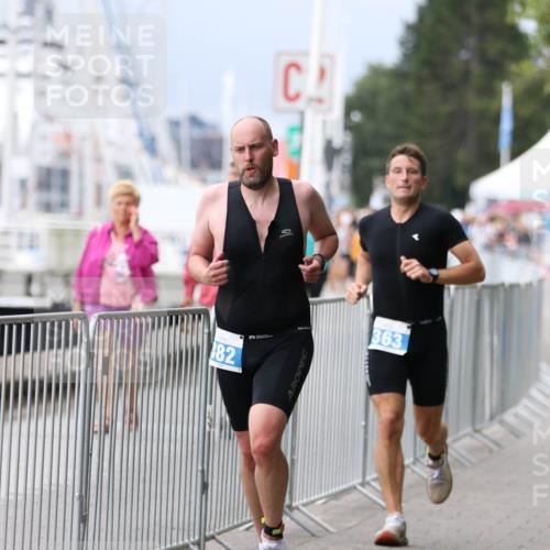 16.08.2026 - KN Förde Triathlon 2026 Antke Förster http://msf.ph/oto/10006268 16.08.2026 12:01:33 Laufen 382, 363 meine-sportfotos.de