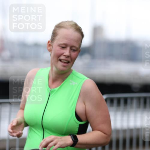 16.08.2026 - KN Förde Triathlon 2026 Antke Förster http://msf.ph/oto/10006315 16.08.2026 10:21:45 Laufen 240 meine-sportfotos.de