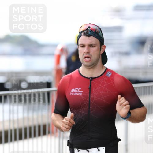 16.08.2026 - KN Förde Triathlon 2026 Antke Förster http://msf.ph/oto/10006347 16.08.2026 13:46:07 Laufen 2, 9, 2025, 541, 09 meine-sportfotos.de