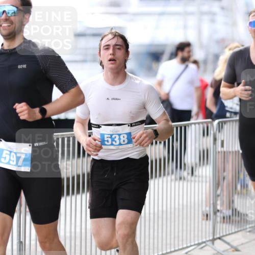 16.08.2026 - KN Förde Triathlon 2026 Antke Förster http://msf.ph/oto/10006356 16.08.2026 13:46:10 Laufen 597, 538 meine-sportfotos.de