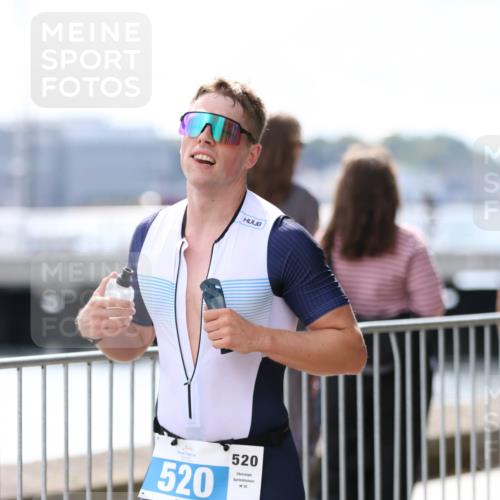 16.08.2026 - KN Förde Triathlon 2026 Antke Förster http://msf.ph/oto/10006371 16.08.2026 13:46:13 Laufen 520, 520 meine-sportfotos.de