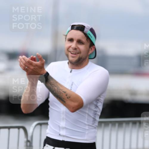 16.08.2026 - KN Förde Triathlon 2026 Antke Förster http://msf.ph/oto/10006385 16.08.2026 12:02:36 Laufen 353 meine-sportfotos.de