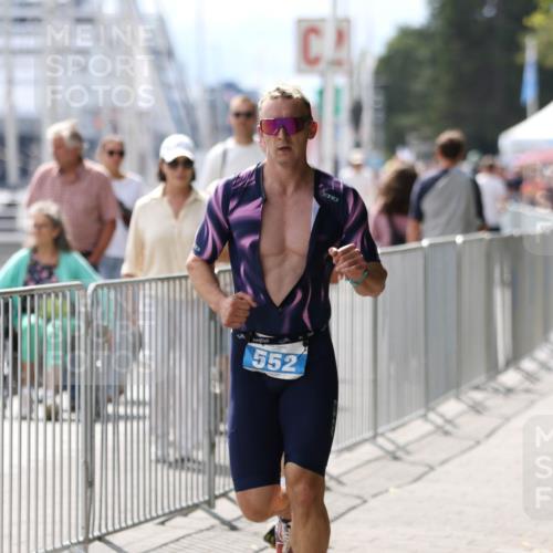 16.08.2026 - KN Förde Triathlon 2026 Antke Förster http://msf.ph/oto/10006398 16.08.2026 13:46:35 Laufen 552 meine-sportfotos.de