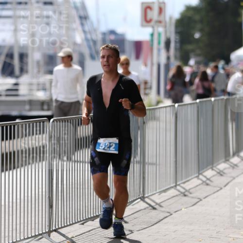 16.08.2026 - KN Förde Triathlon 2026 Antke Förster http://msf.ph/oto/10006449 16.08.2026 13:47:04 Laufen 522 meine-sportfotos.de