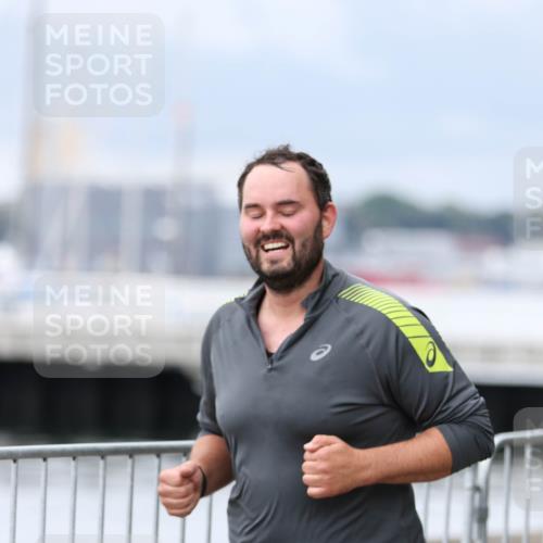 16.08.2026 - KN Förde Triathlon 2026 Antke Förster http://msf.ph/oto/10006469 16.08.2026 12:03:16 Laufen  meine-sportfotos.de