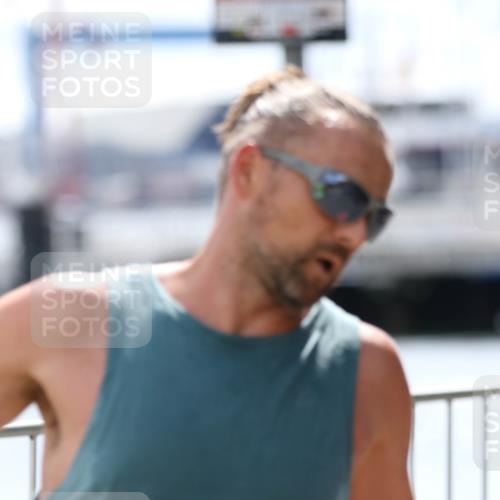 16.08.2026 - KN Förde Triathlon 2026 Antke Förster http://msf.ph/oto/10006485 16.08.2026 13:47:15 Laufen  meine-sportfotos.de
