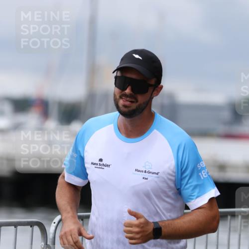 16.08.2026 - KN Förde Triathlon 2026 Antke Förster http://msf.ph/oto/10006493 16.08.2026 12:03:38 Laufen 339, 18 meine-sportfotos.de