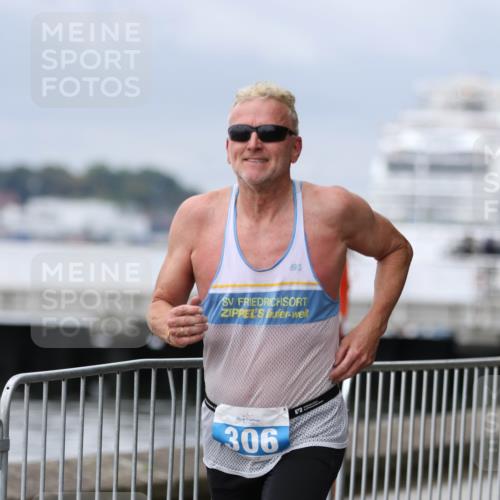 16.08.2026 - KN Förde Triathlon 2026 Antke Förster http://msf.ph/oto/10006526 16.08.2026 12:03:50 Laufen 306 meine-sportfotos.de