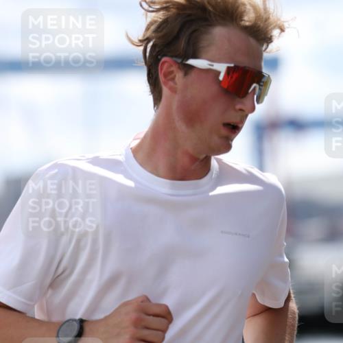 16.08.2026 - KN Förde Triathlon 2026 Antke Förster http://msf.ph/oto/10006533 16.08.2026 13:47:41 Laufen 2026, 533 meine-sportfotos.de